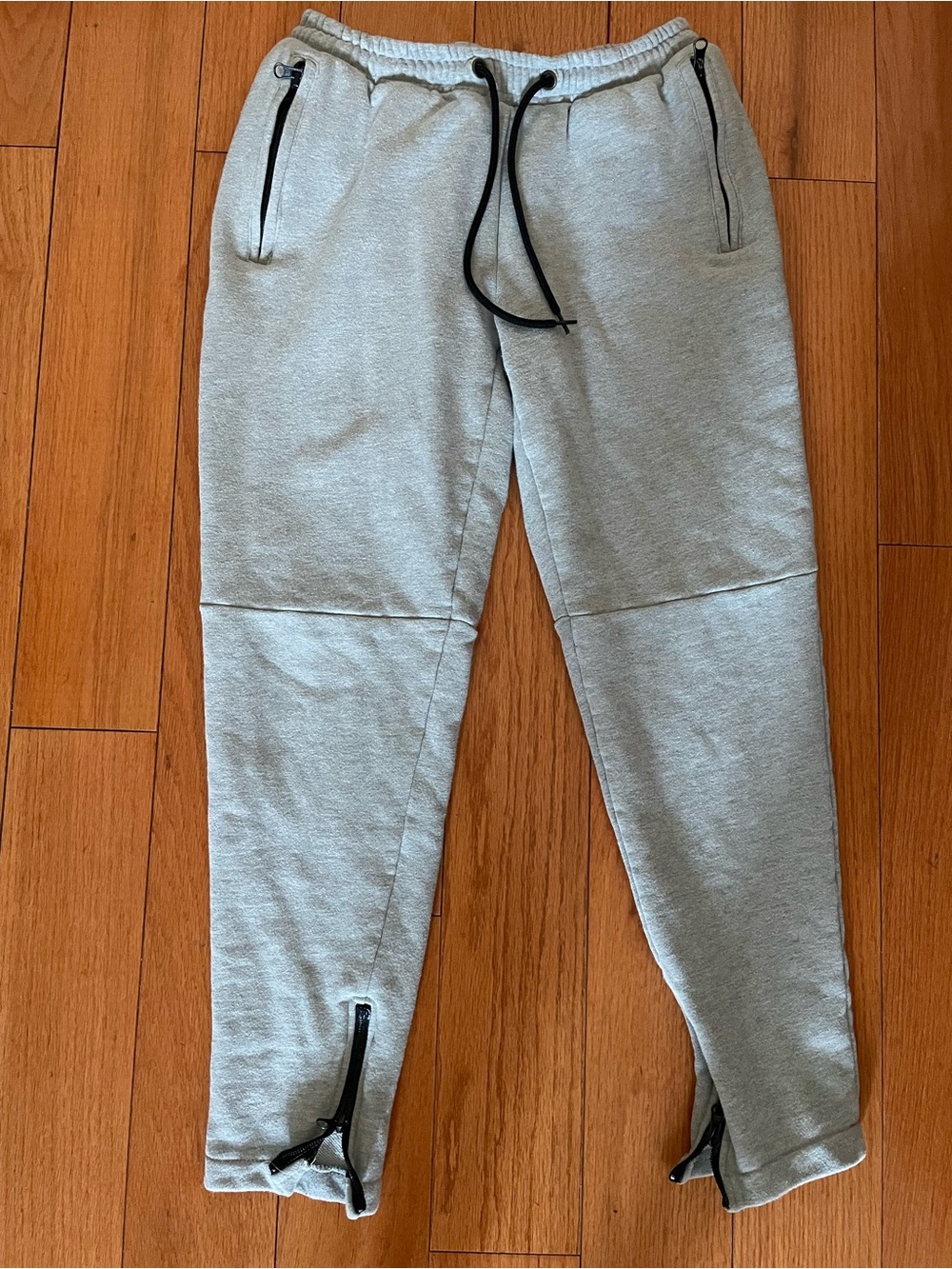 Women’s Gray Zip-Cuff Jogger Pants